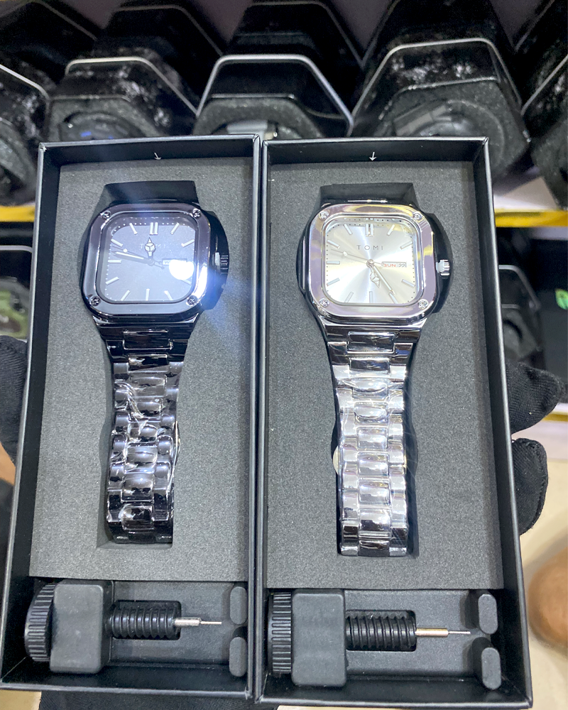 Tomi wristwatch